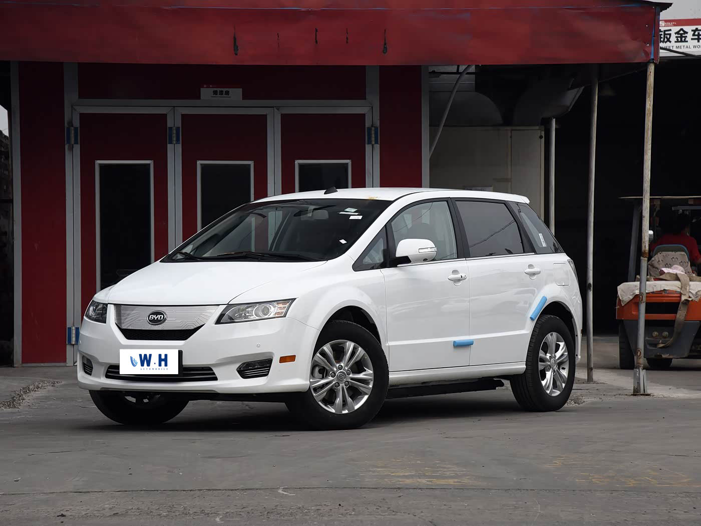 BYD E6