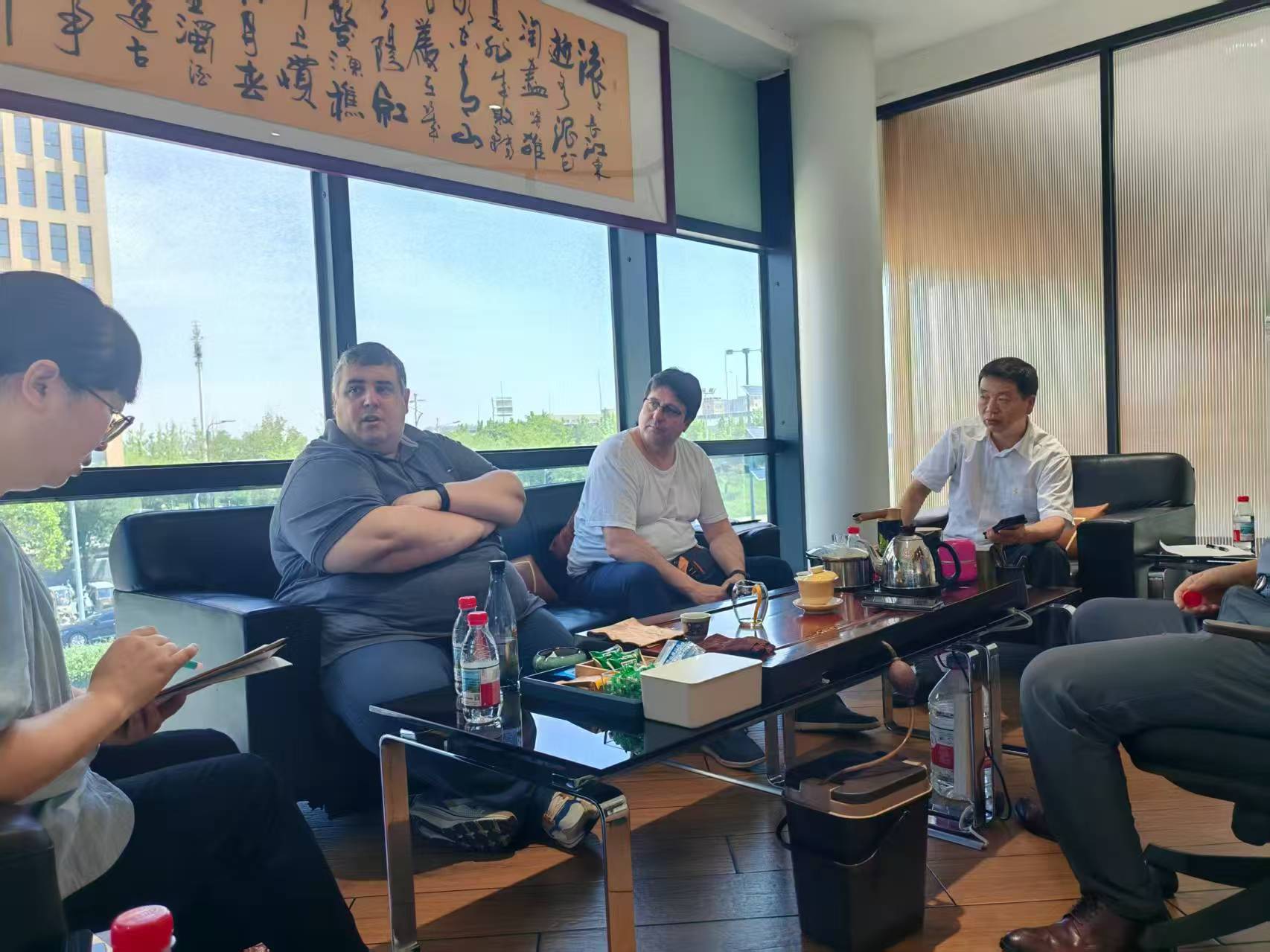 Meeting Customers - Wanhui1